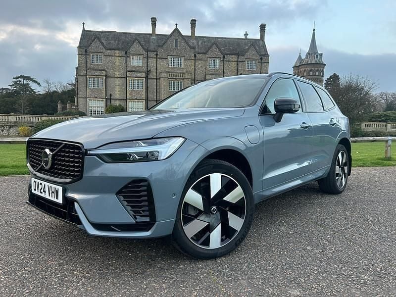 Usado Volvo XC60 Plus 2024 Cinzento SUV