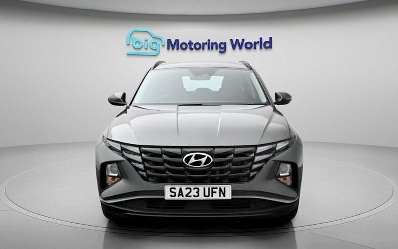 Gebraucht Hyundai Tucson SE 150 PS (110 kW) 2023 Grau SUV