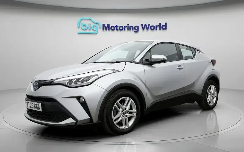 Used Toyota C-HR 122 HP (89 kW) 2023 Silver SUV