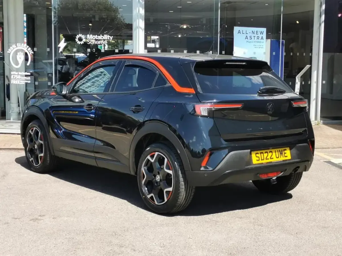 Used Vauxhall Mokka SRi 99 HP (72 kW) 2022 Black SUV