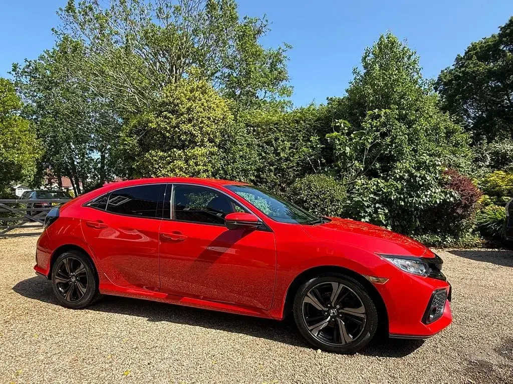 Used Honda Civic SR 2019 Red Hatchback