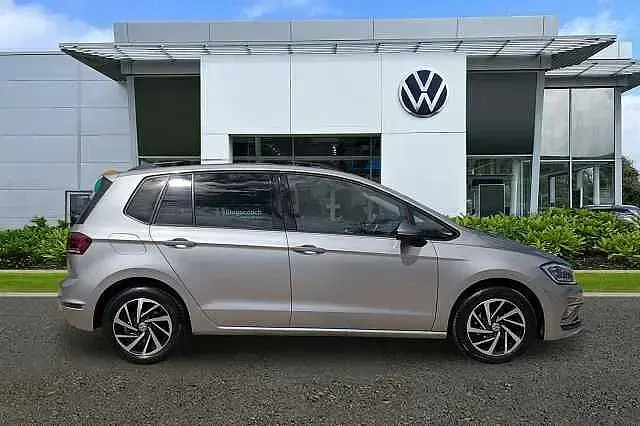 Used VW Golf VII Match 2020 Tungsten silver Hatchback