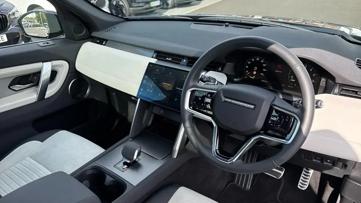 Używany Land Rover Discovery Sport SE Dynamic 2023 Niebieski SUV