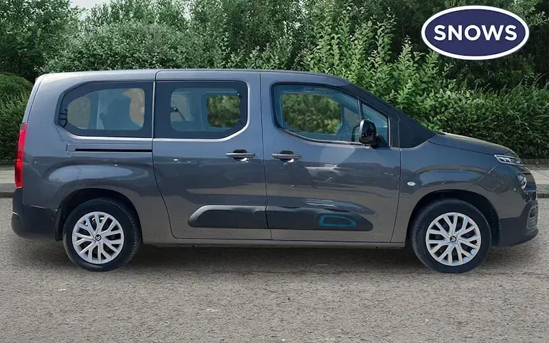 Used Citroën e-Berlingo Feel 100 kW (136 HP) 2023 Estate