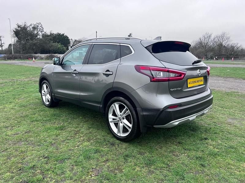 Used Nissan Qashqai N-Motion 160 HP (117 kW) 2019 Grey SUV