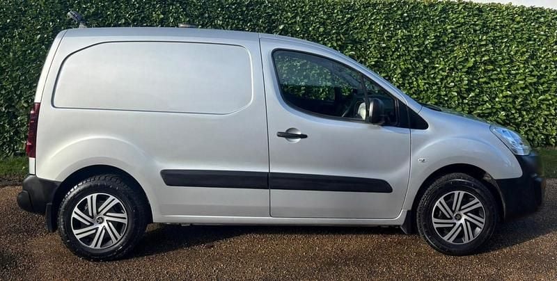 Used Peugeot Partner 2019 Silver MPV