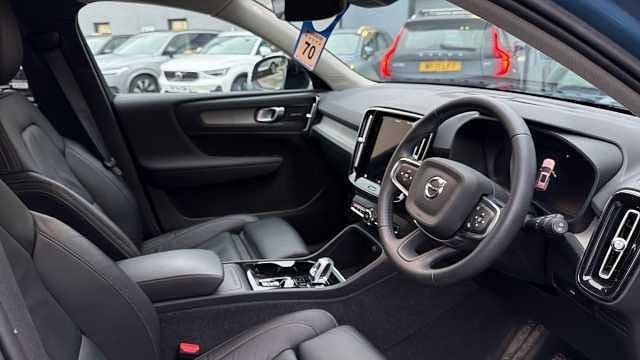 Used Volvo XC40 Ultimate 194 HP (142 kW) 2023 SUV