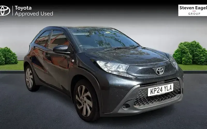 Used Toyota Aygo X PURE 72 HP (52 kW) 2024 SUV
