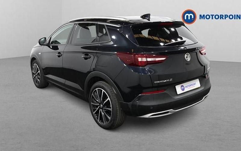 Used Vauxhall Grandland X Business 300 HP (220 kW) 2021 Black SUV