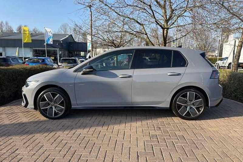 Nowe VW Golf VIII 150 KM (110 kW) 2025