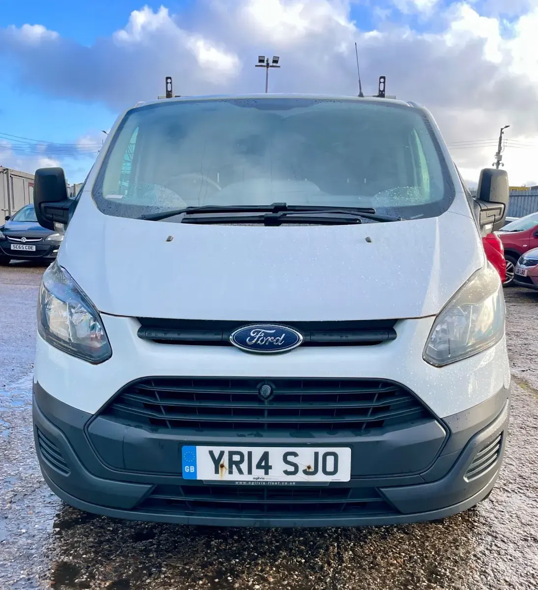 Usado Ford Transit Custom 100 HP (73 kW) 2014 Branco Van