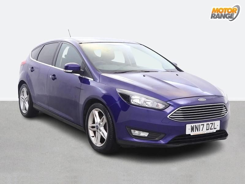 Used Ford Focus Zetec 2017 Blue Hatchback