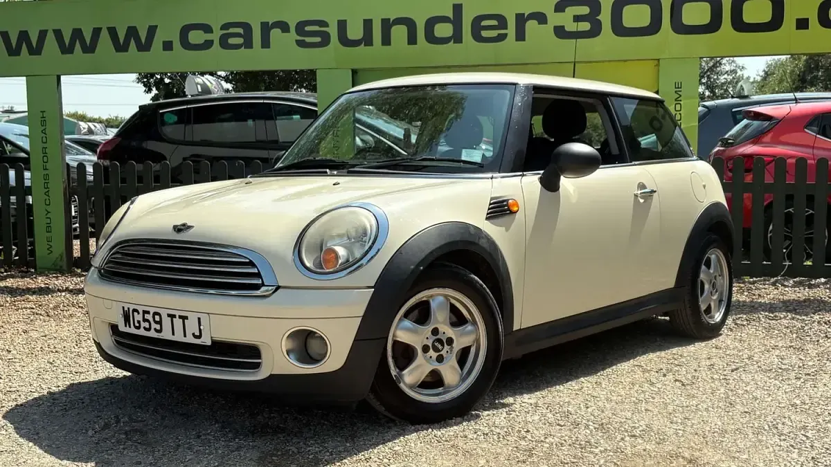 Used Mini ONE Hatch 95 HP (69 kW) 2009 White Hatchback