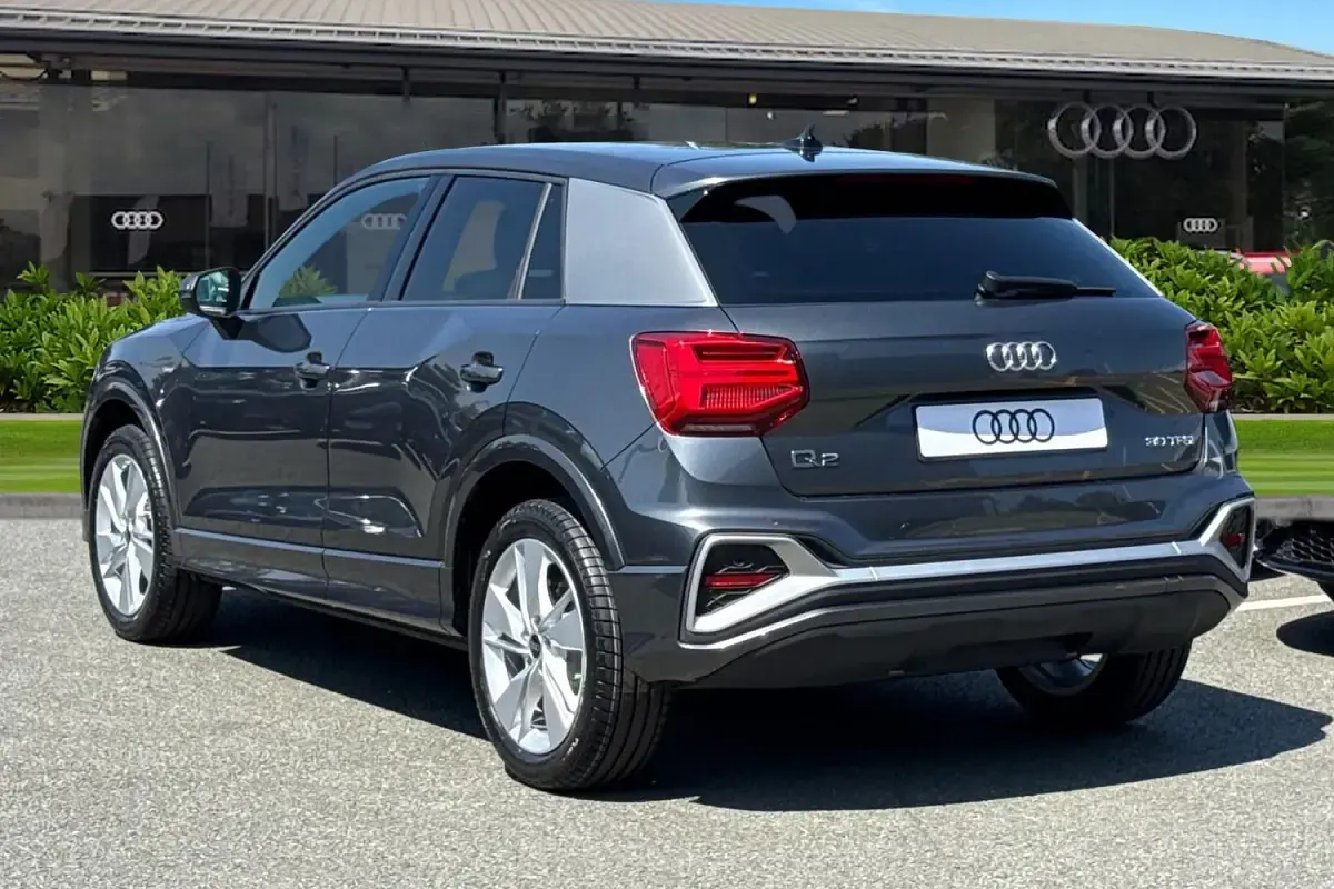 New Audi Q2 Sport 190 HP (139 kW) 2026 Black SUV