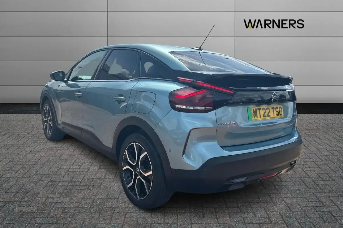 Used Citroën e-C4 Shine 98 kW (134 HP) 2022 Blue Hatchback