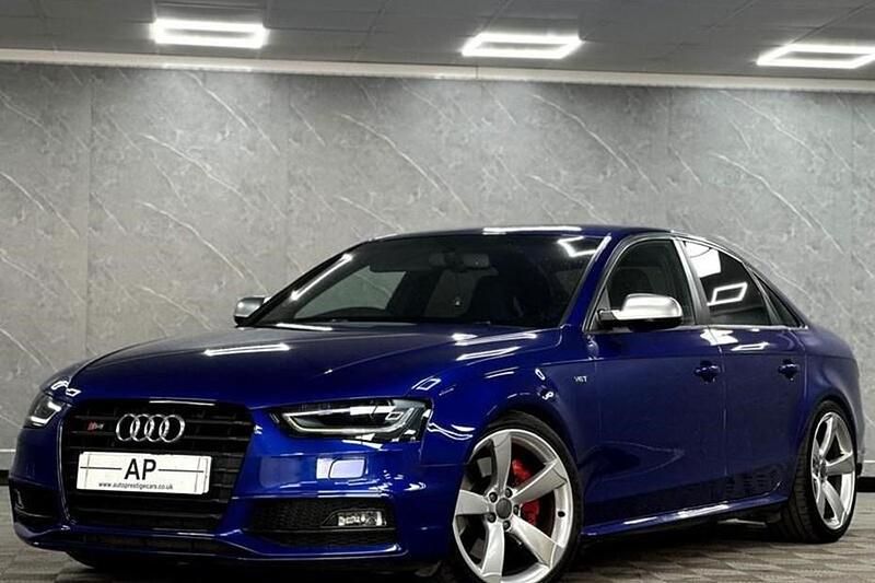 Used Audi A4 Black Edition 272 HP (200 kW) 2013 Blue Sedan