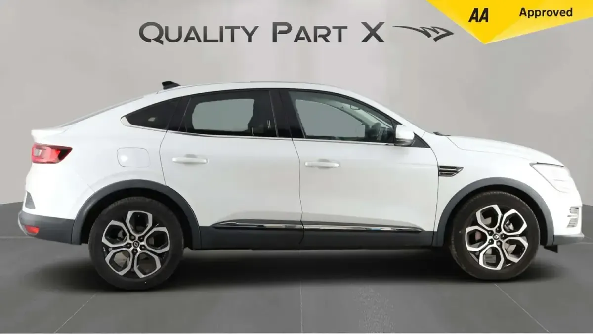 Used Renault Arkana Techno 145 HP (106 kW) 2023 White SUV