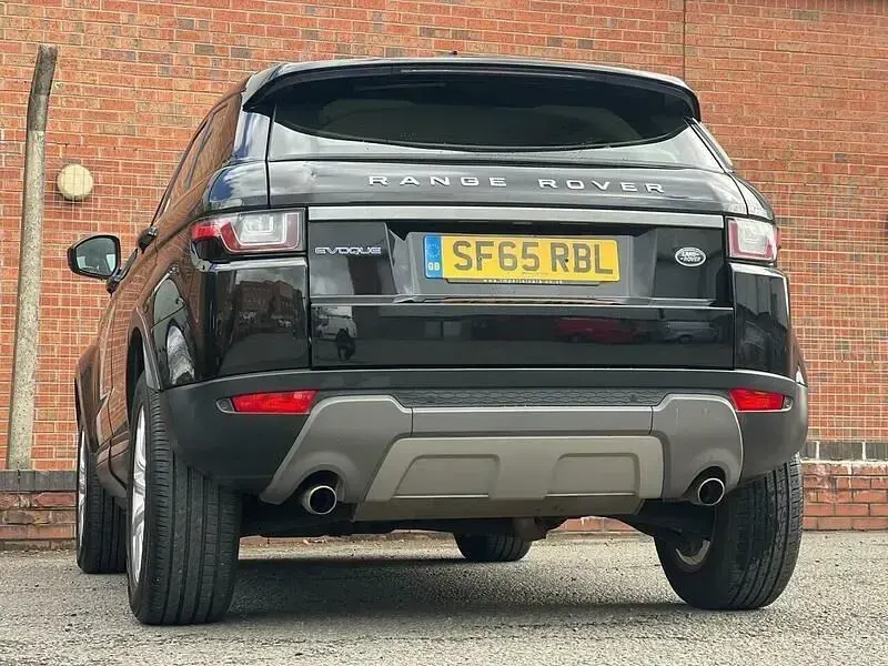 Używany Land Rover Range Rover evoque SE 150 KM (110 kW) 2016 Czarny Kombi