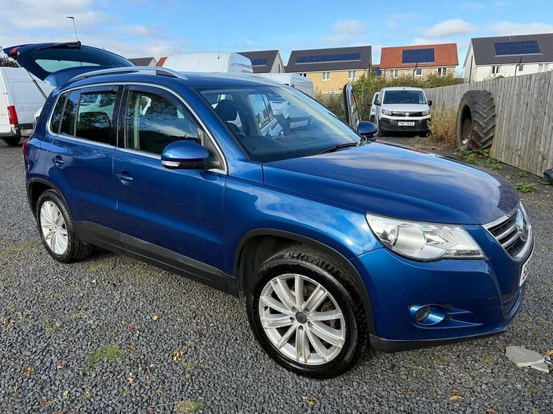 Blue Used 2008 VW Tiguan Sportline SUV | £2,195 (A bit pricey) - Image 1/4