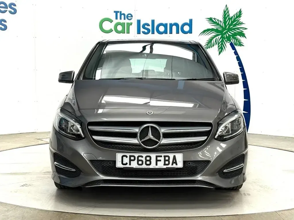 Used Mercedes B180 Exclusive 122 HP (89 kW) 2018 Hatchback