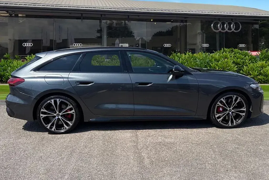 Used Audi A5 Advanced 362 HP (266 kW) 2025 Grey Estate