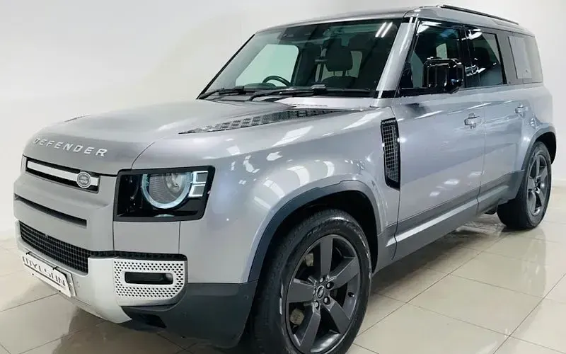 Used Land Rover Defender SE 241 HP (177 kW) 2020 SUV