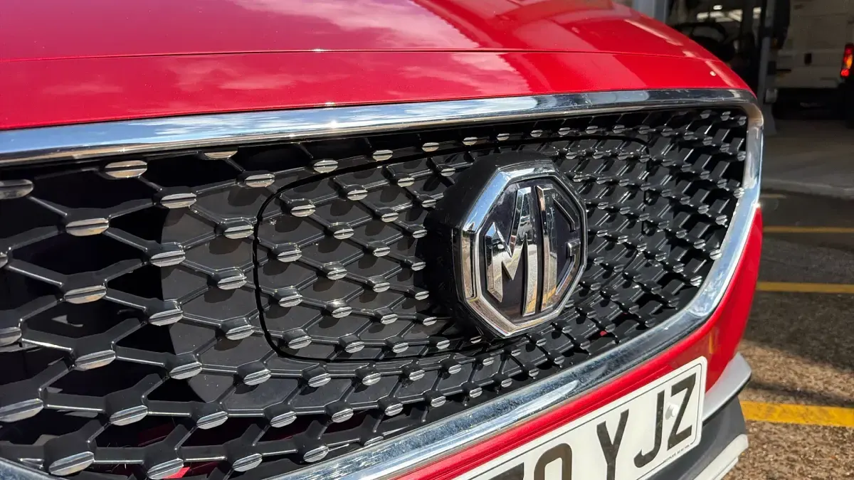 Used MG ZS Excite 105 kW (143 HP) 2020 Red SUV