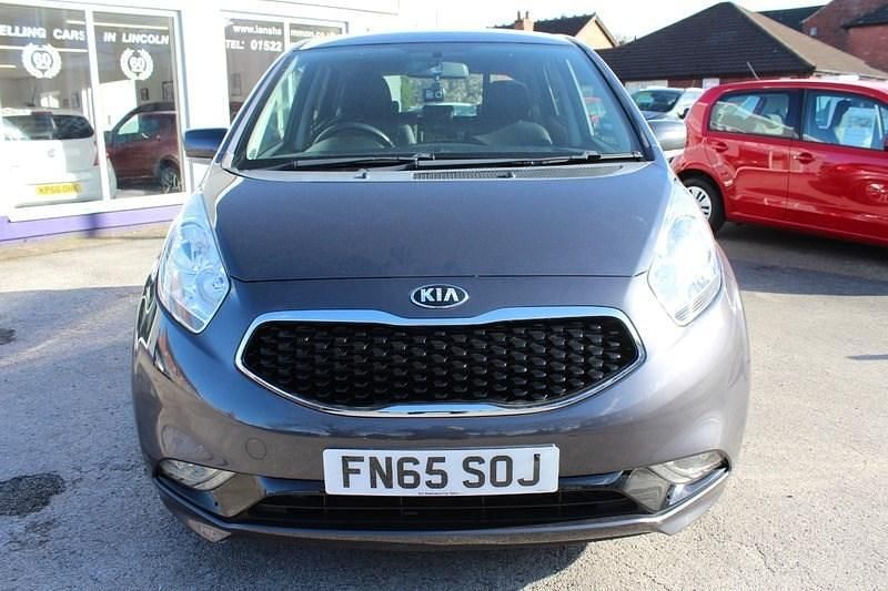 Used Kia Venga 123 HP (90 kW) 2015 Silver Hatchback