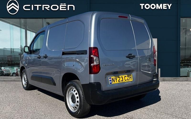 Used Citroën Berlingo 102 HP (75 kW) 2023 Grey MPV