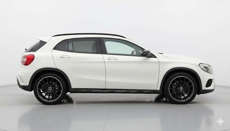 Used Mercedes GLA200 AMG line 136 HP (100 kW) 2017 White SUV