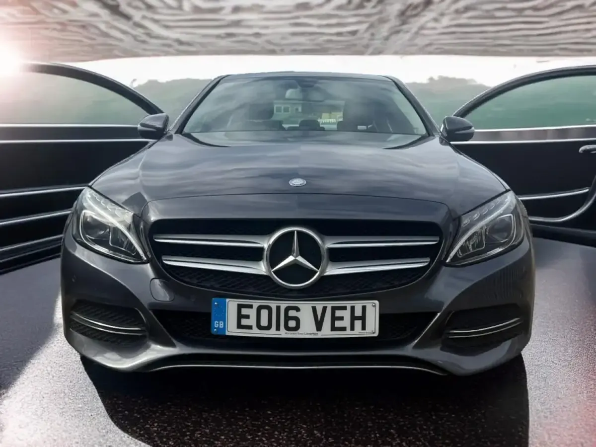 Used Mercedes C200 136 HP (100 kW) 2016 Grey Sedan