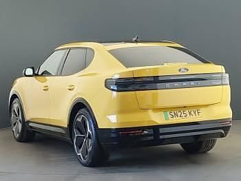 Used Ford Capri Premium 210 kW (286 HP) 2025 Yellow Estate