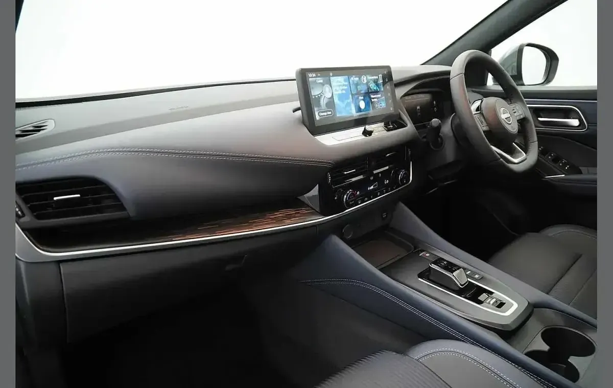 Used Nissan Qashqai Tekna 187 HP (137 kW) 2023 Grey SUV
