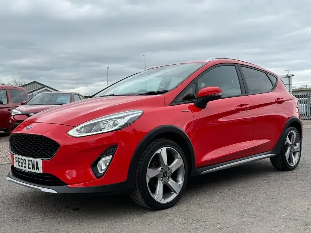 Used Ford Fiesta Active X 100 HP (73 kW) 2019 Red Hatchback