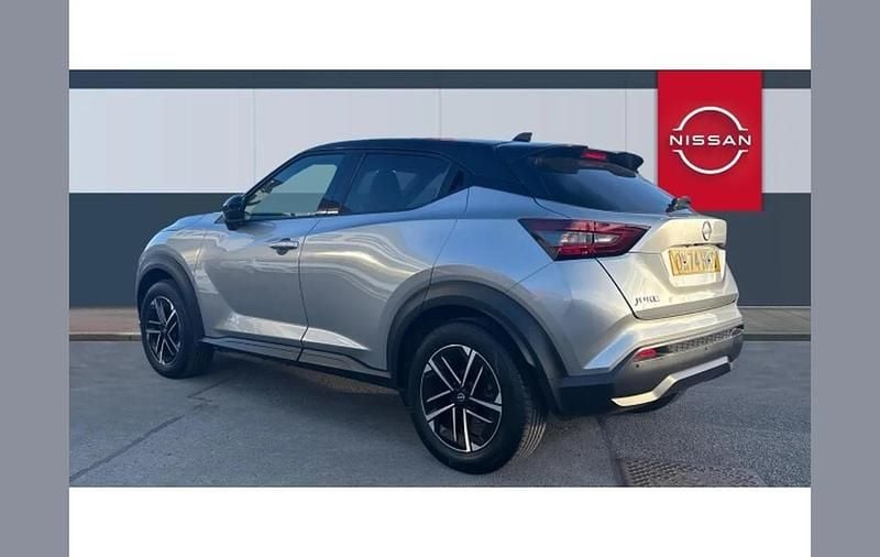 Used Nissan Juke N-Connecta 114 HP (83 kW) 2024 Silver SUV