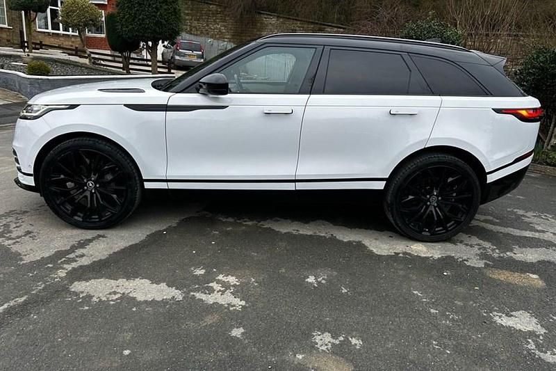 Used Land Rover Range Rover Velar SE Dynamic 180 HP (132 kW) 2018 White SUV