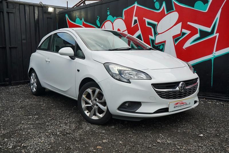 White Used 2015 Vauxhall Corsa Excite Hatchback | £3,495 (Fair price) - Image 1/4