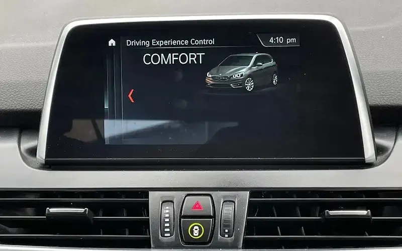 Used BMW 218 Luxury Line 140 HP (102 kW) 2020 Black Estate