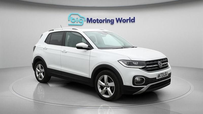 Used VW T-Cross SEL 110 HP (80 kW) 2023 White SUV