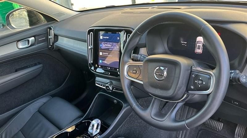 Used Volvo XC40 Ultra 163 HP (119 kW) 2025 Blue SUV