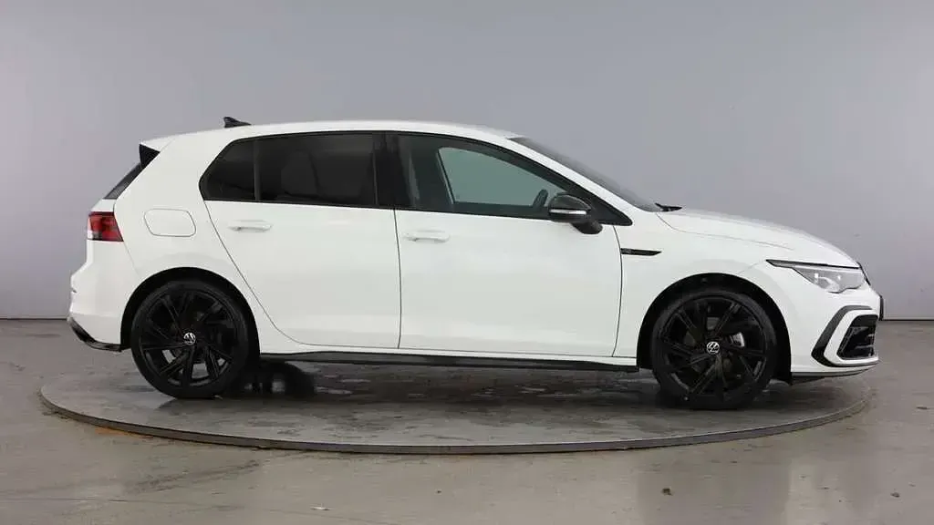 Used VW Golf VIII Black Edition 150 HP (110 kW) 2024 White Hatchback