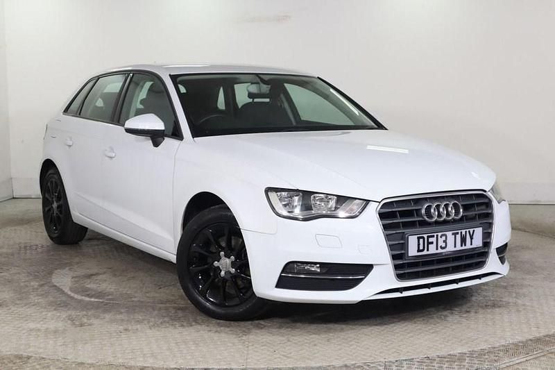 Used Audi A3 Design 2013 White Hatchback