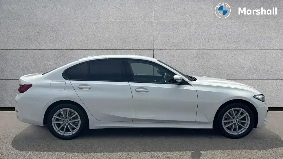 Used BMW 320 Sport Line 184 HP (135 kW) 2026 Alpine white Sedan