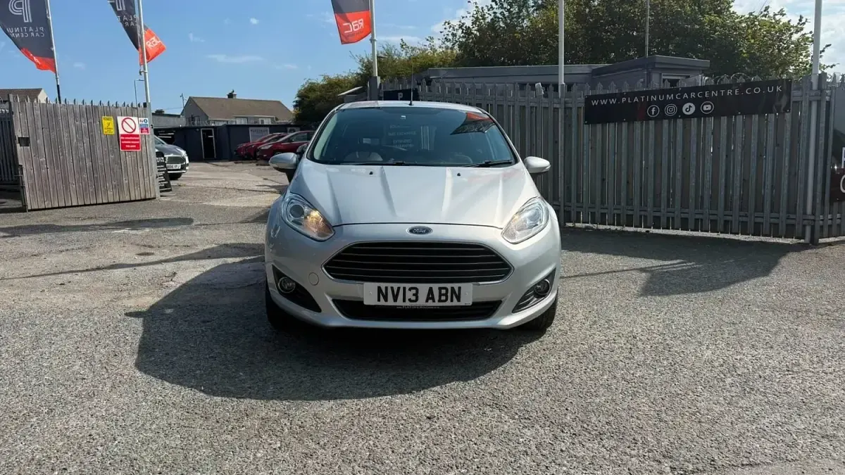 Used Ford Fiesta Zetec 2013 Silver Hatchback