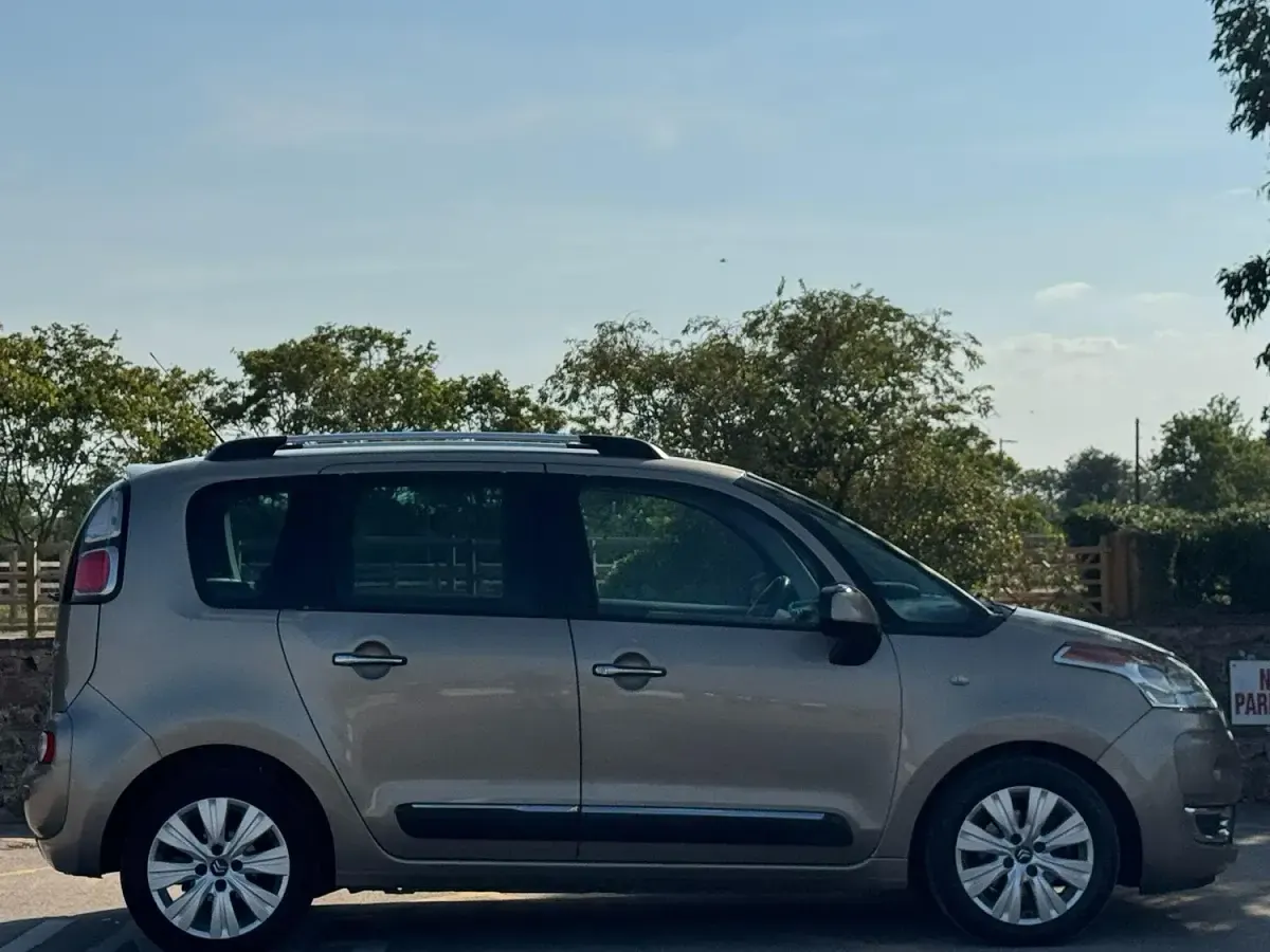 Used Citroën C3 Picasso Exclusive 2012 Beige MPV