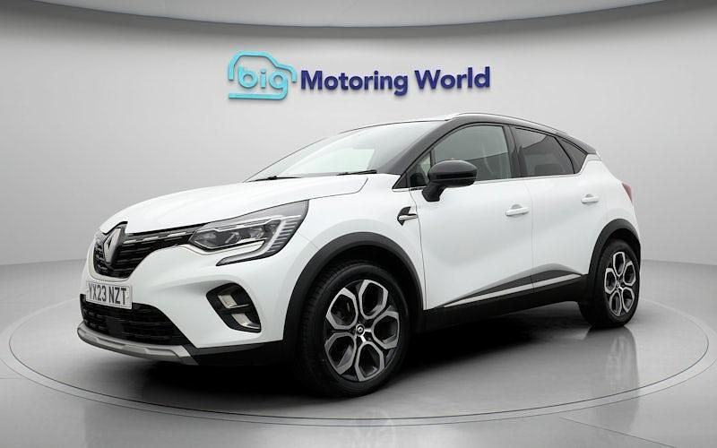 Używany Renault Captur Techno 91 KM (66 kW) 2023 Biały SUV