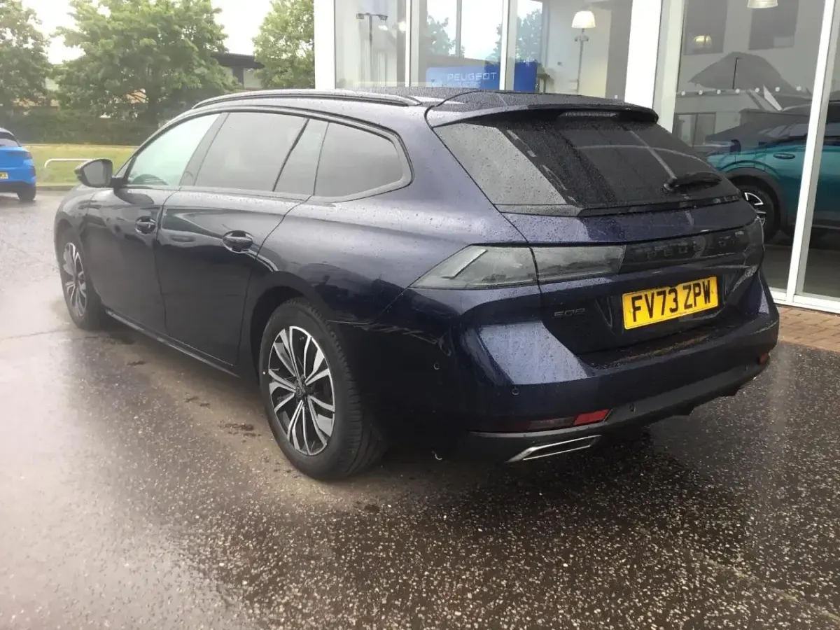 Used Peugeot 508 SW Allure 129 HP (94 kW) 2023 Blue Estate