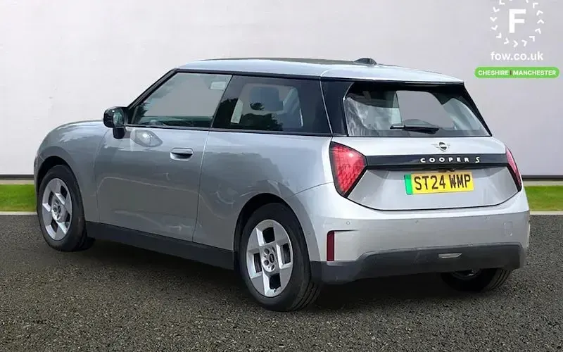 Used Mini Cooper Classic 160 kW (218 HP) 2024 Silver Hatchback