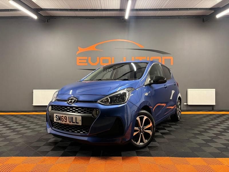 Used Hyundai i10 67 HP (49 kW) 2020 Blue Hatchback