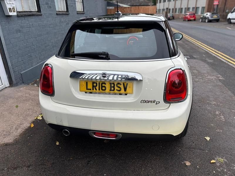 Used Mini Cooper D Hatch 2016 White Hatchback